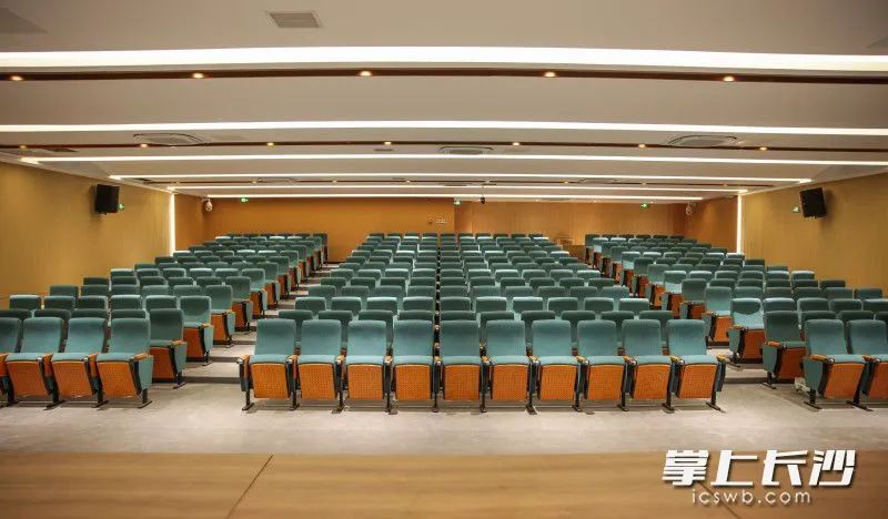 學校設施滿足學生德智體美勞全面發(fā)展需求圖片